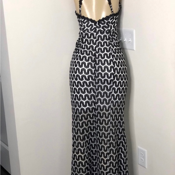 Nikibiki black & white sheer lace dress - Picture 5 of 7